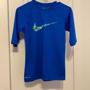 Nike youth boys swim shirt